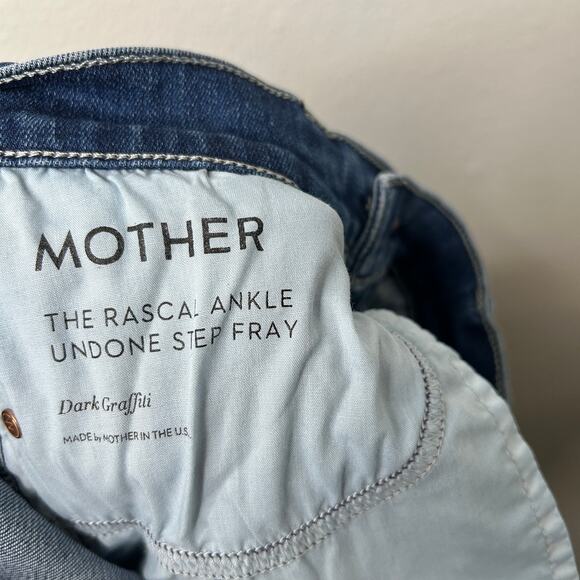 MOTHER The Rascal Ankle Step Fray Jeans Women’s 26 Dark Graffiti Raw Hem - Picture 12 of 15